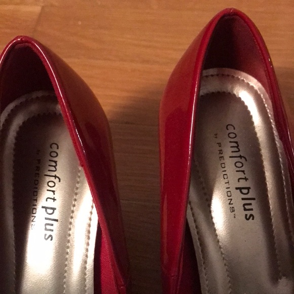 Red Heels - Picture 3 of 3